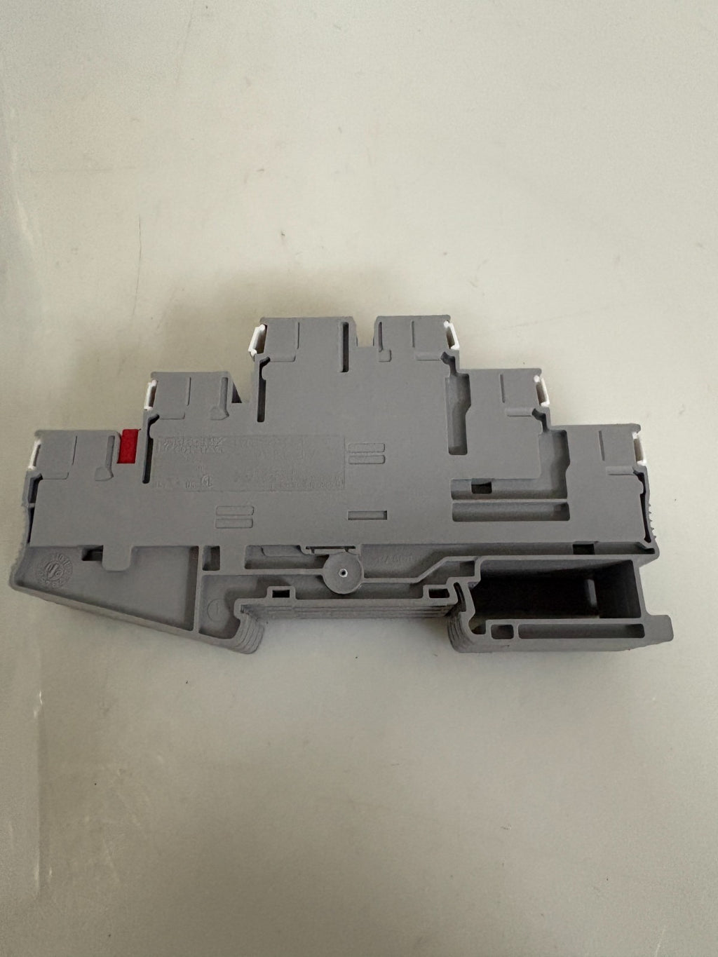 LOT OF 28 PHOENIX CONTACT TERMINAL BLOCK PT 2.5-3L