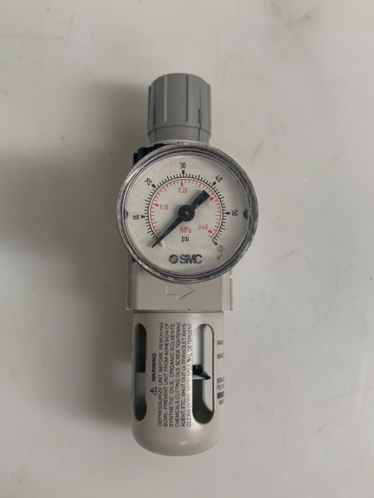 SMC PNEUMATIC PRESSURE GAUGE AW20-N01-C2-B