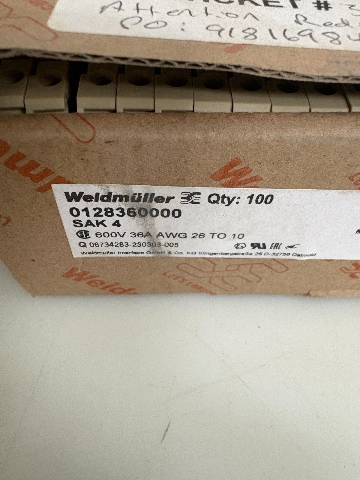 LOT OF 96 WEIDMULLER TERMINAL BLOCK SAK 4 0128360000 SAK 41