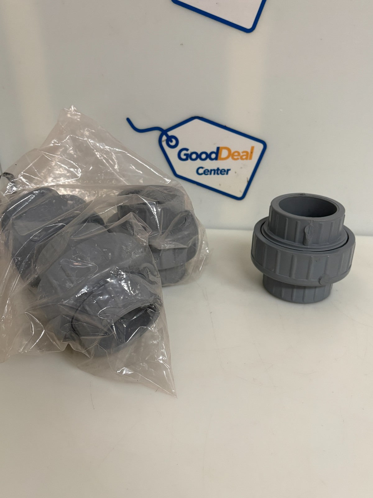 LOT OF 4 IPEX 1 1/2 CPVC SCH-80 UNION SOCXSOC W/VITON 0595240