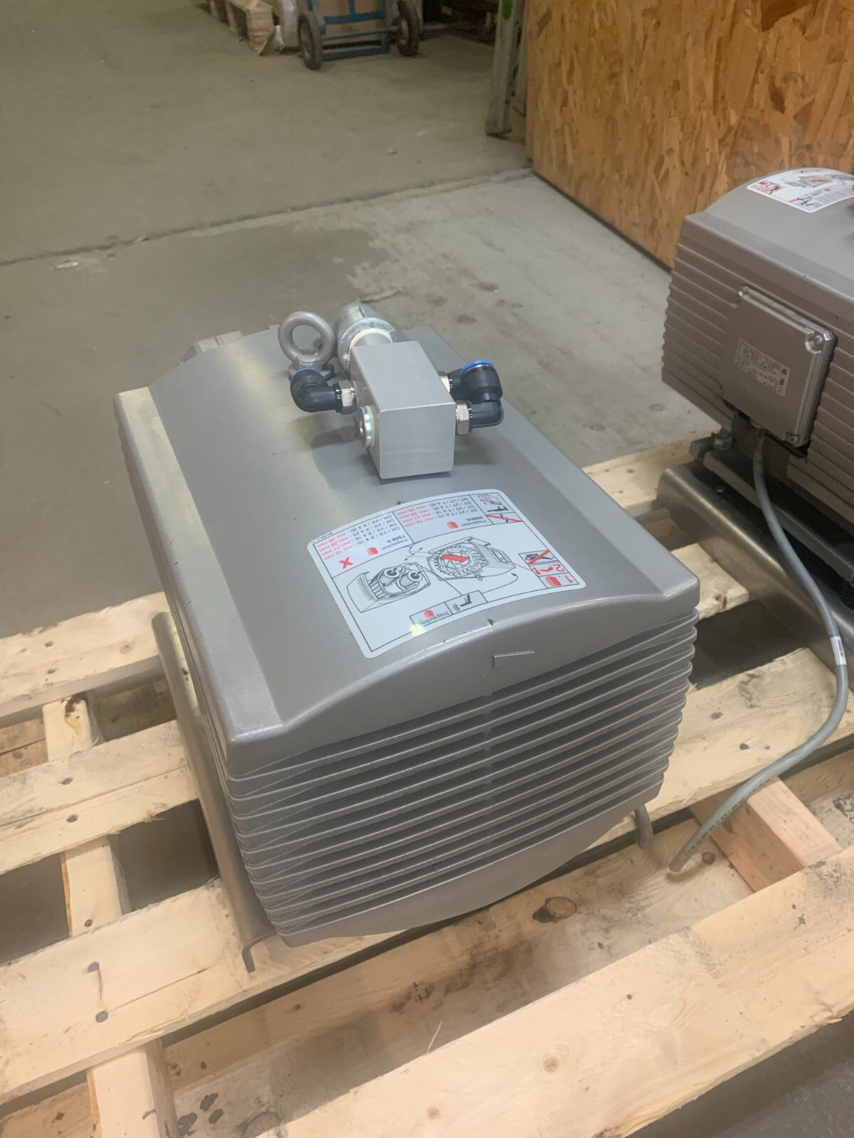 BECKER DP902-70/4 Vacuum Pump  SCHUBERT 169117 E252500