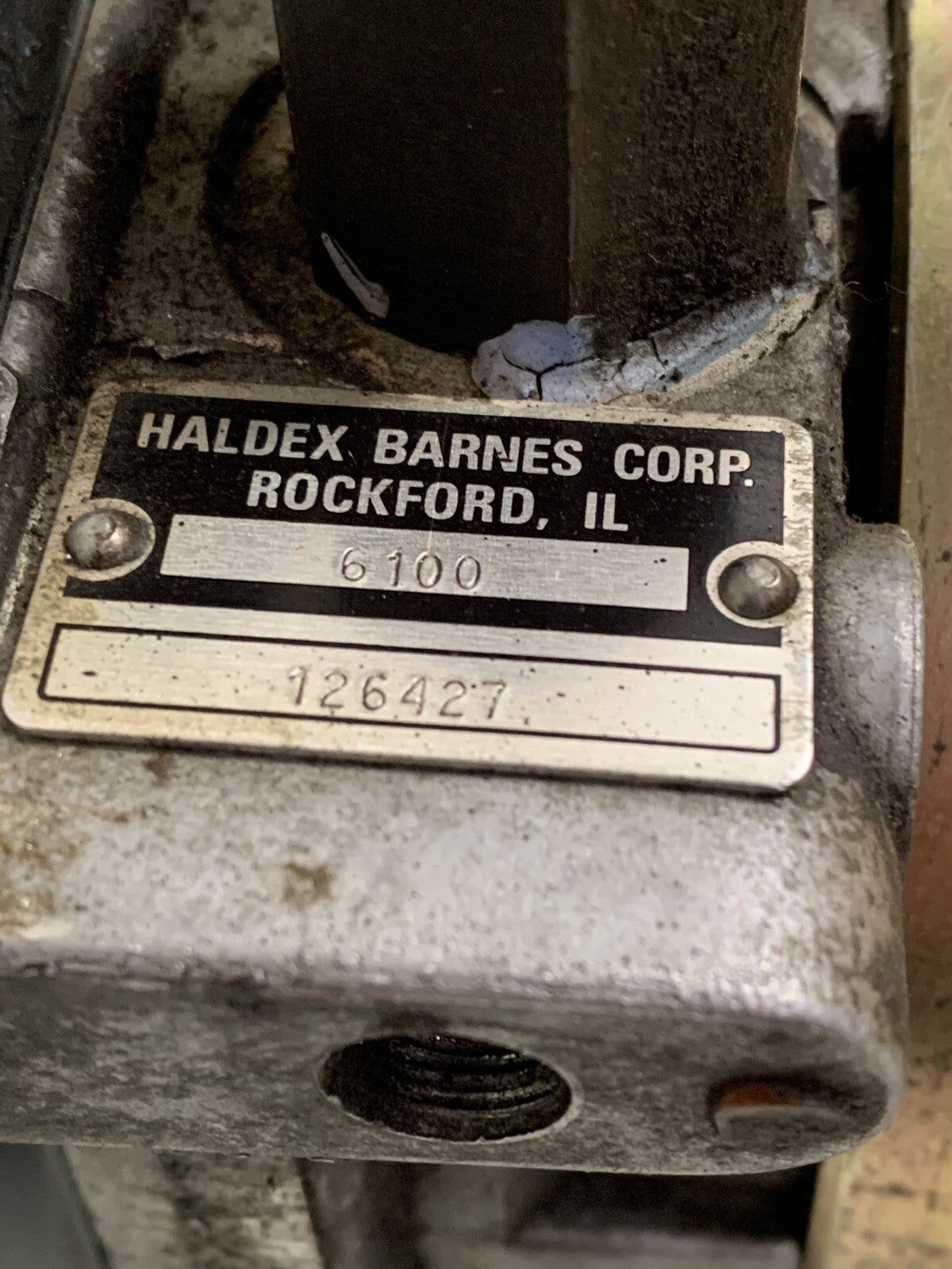 HALDEX BARNES 24 VOLTS HYDRAULIC PUMP LIFT TRUCK 6100