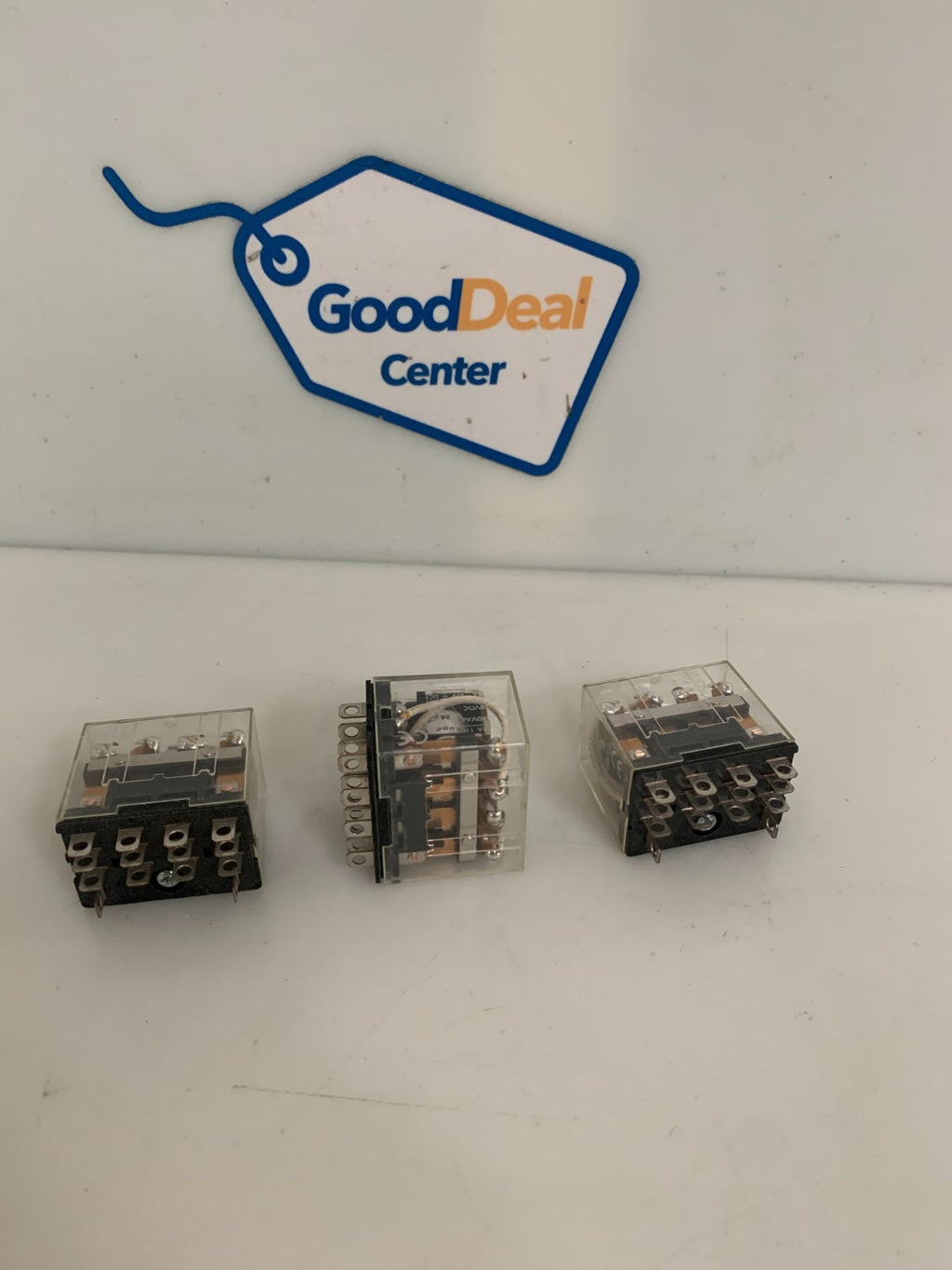 LOT OF 3 OMRON RELAY LY 4