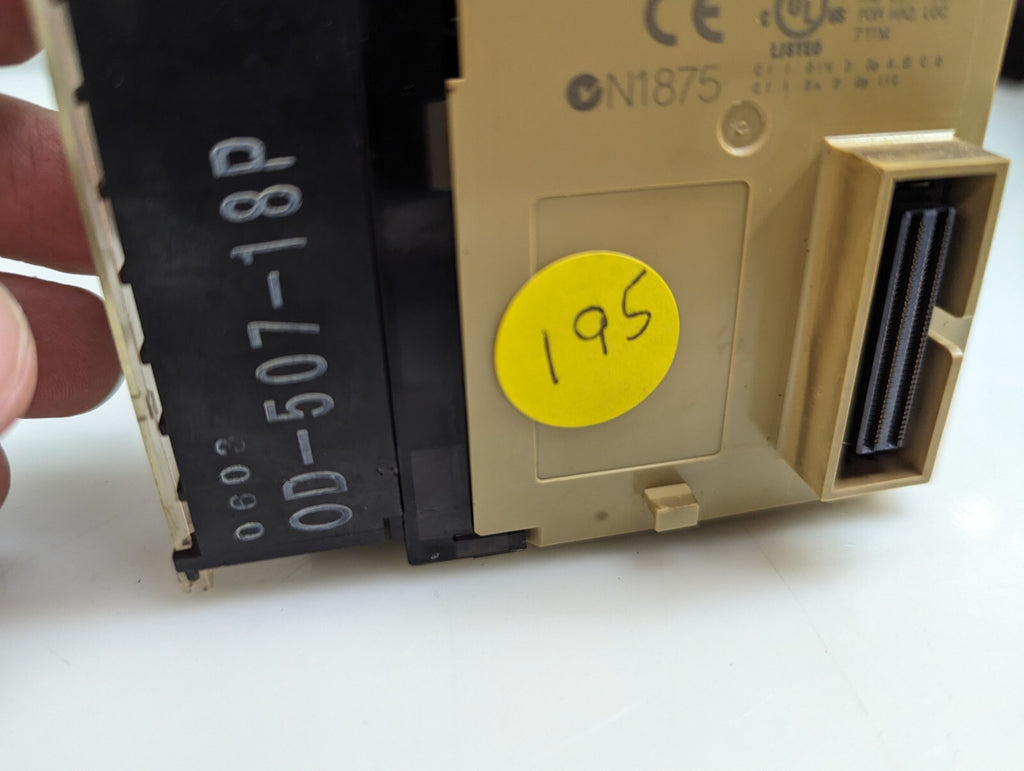 Omron CJ1W-OC211 Output Unit
