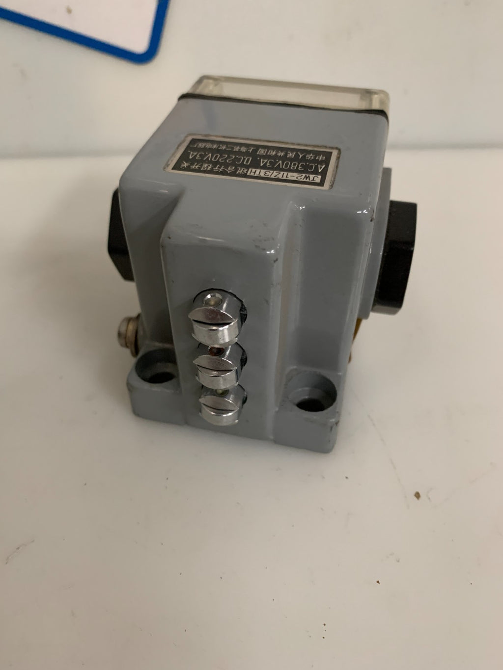 LOT OF 3 JW2-11Z/3TH TRAVEL SWITCH