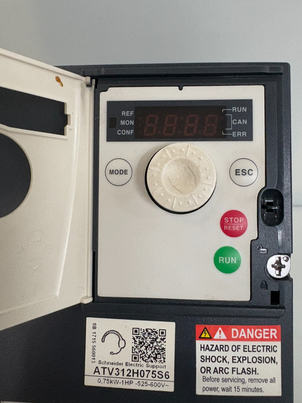 SCHNEIDER ELECTRIC 1HP MOTOR DRIVE ATV312H075S62