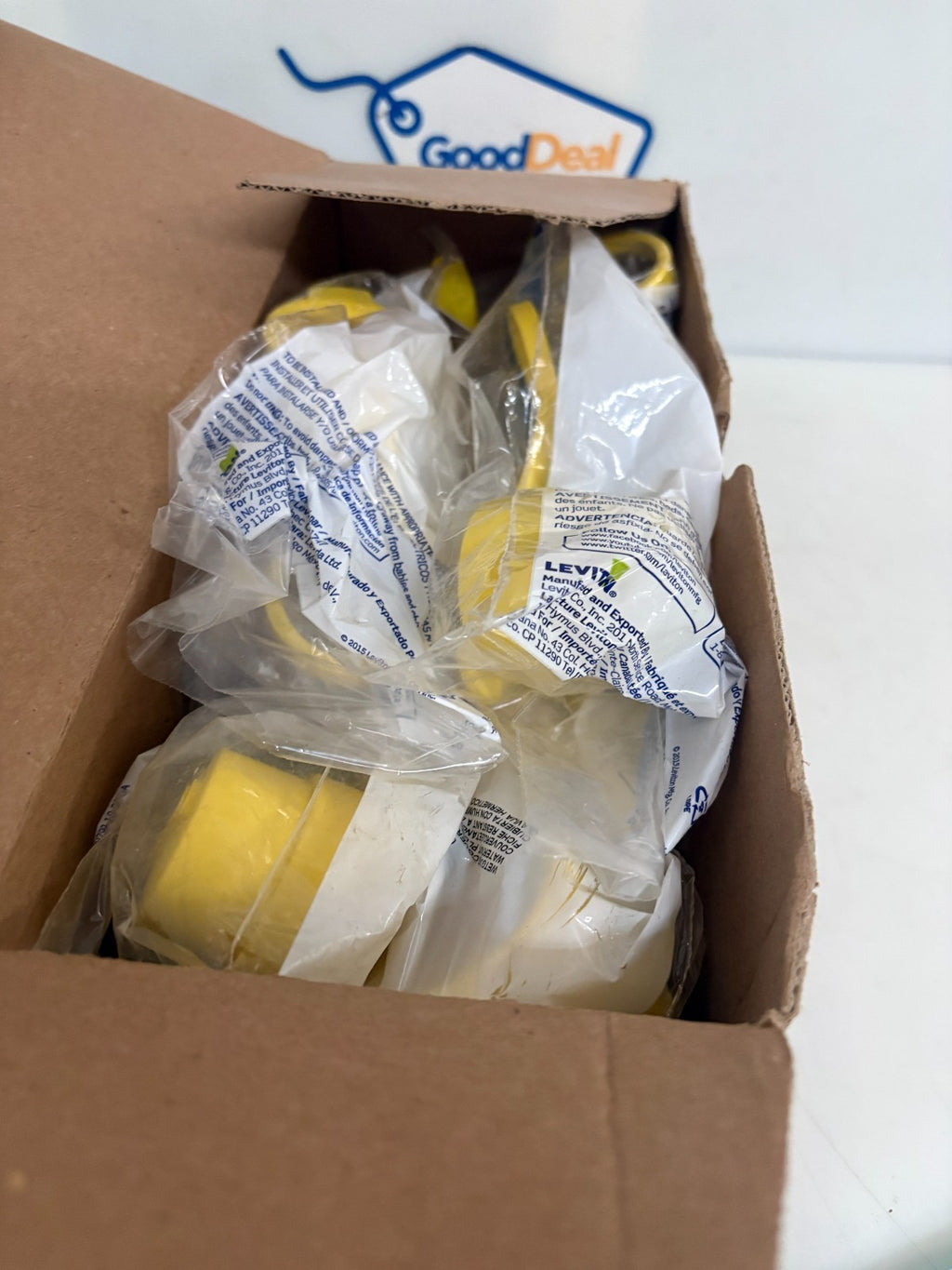 LEVITON WETGUARD COVER FOR 15A WATERTIGHT PLUG #14W 10 IN BOX4