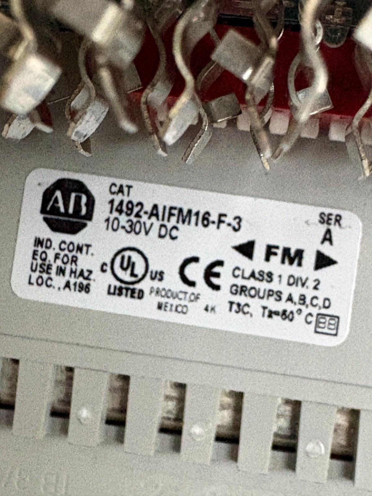 ALLEN BRADLEY 16 INPUT CHANNEL FUSIBLE ANALOG INTERFACE MODULE 1492-AIFM16-F-3