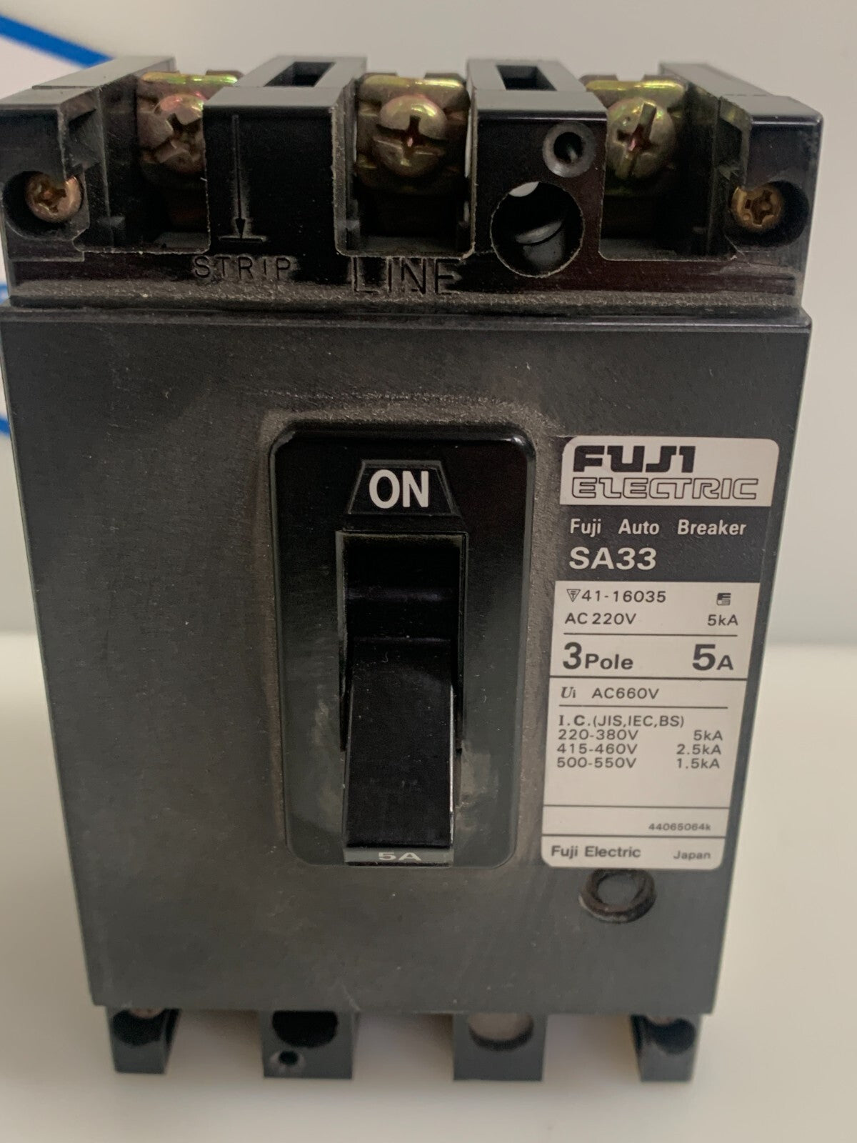 FUJI ELECTRIC 5 AMP AUTOBREAKER SA33 41-160351