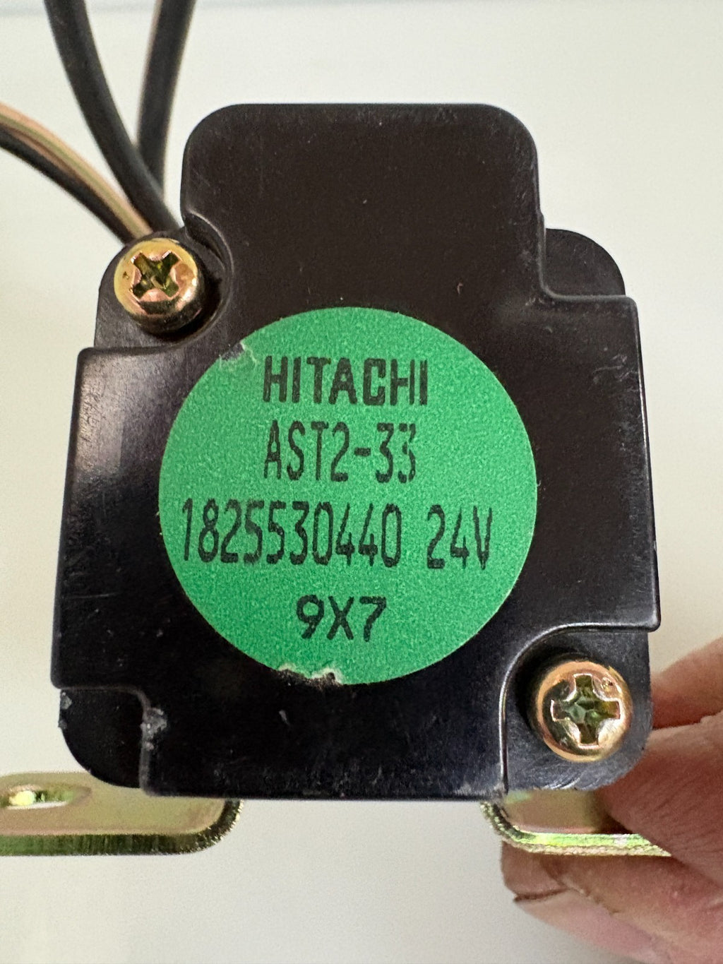 HITACHI POWER RELAY AST2-33 24V