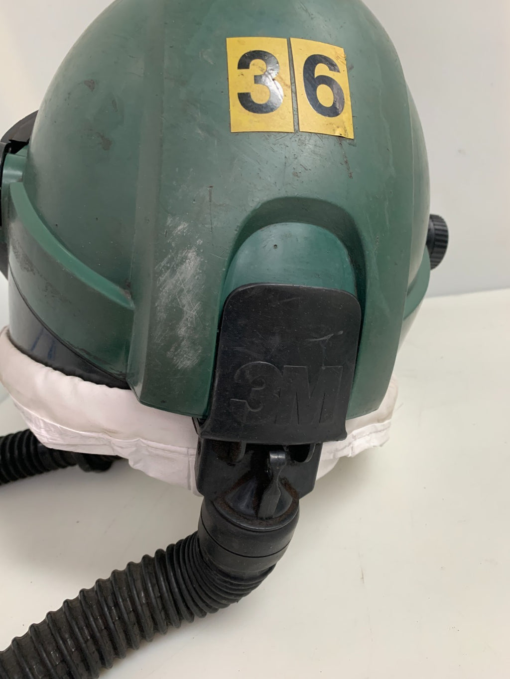 3M  VersaFlow   Visor/Helmet W/Flame Resistant Shroud  -  Old Model w Hose