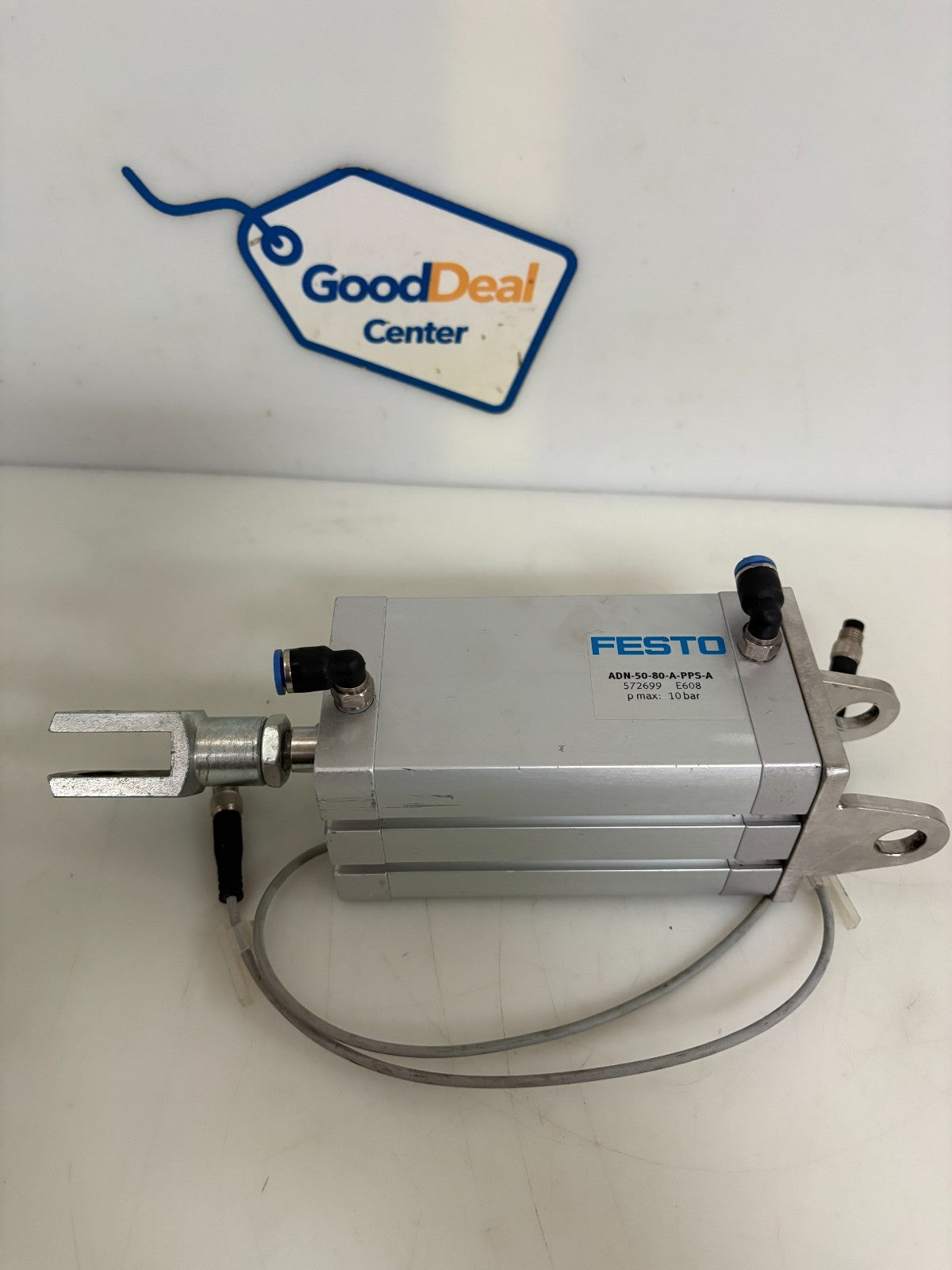FESTO PNEUMATIC CYLINDER ADN-50-80-A-PPS-A 572699 W/2 FESTO SENSOR3