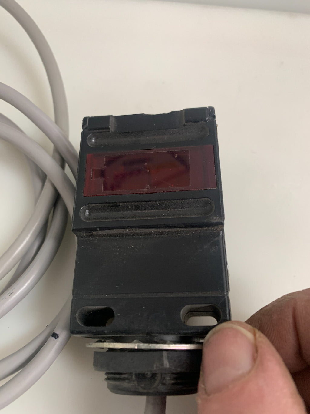 OMRON PHOTOELECTRIC SWITCH E3JU-R5M4T-3