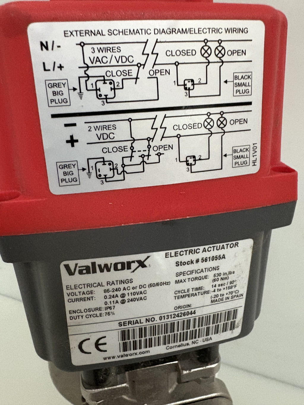 VALWORX ELECTRIC ACTUATOR #561055A W/1 1/2 S.STEEL VALVE