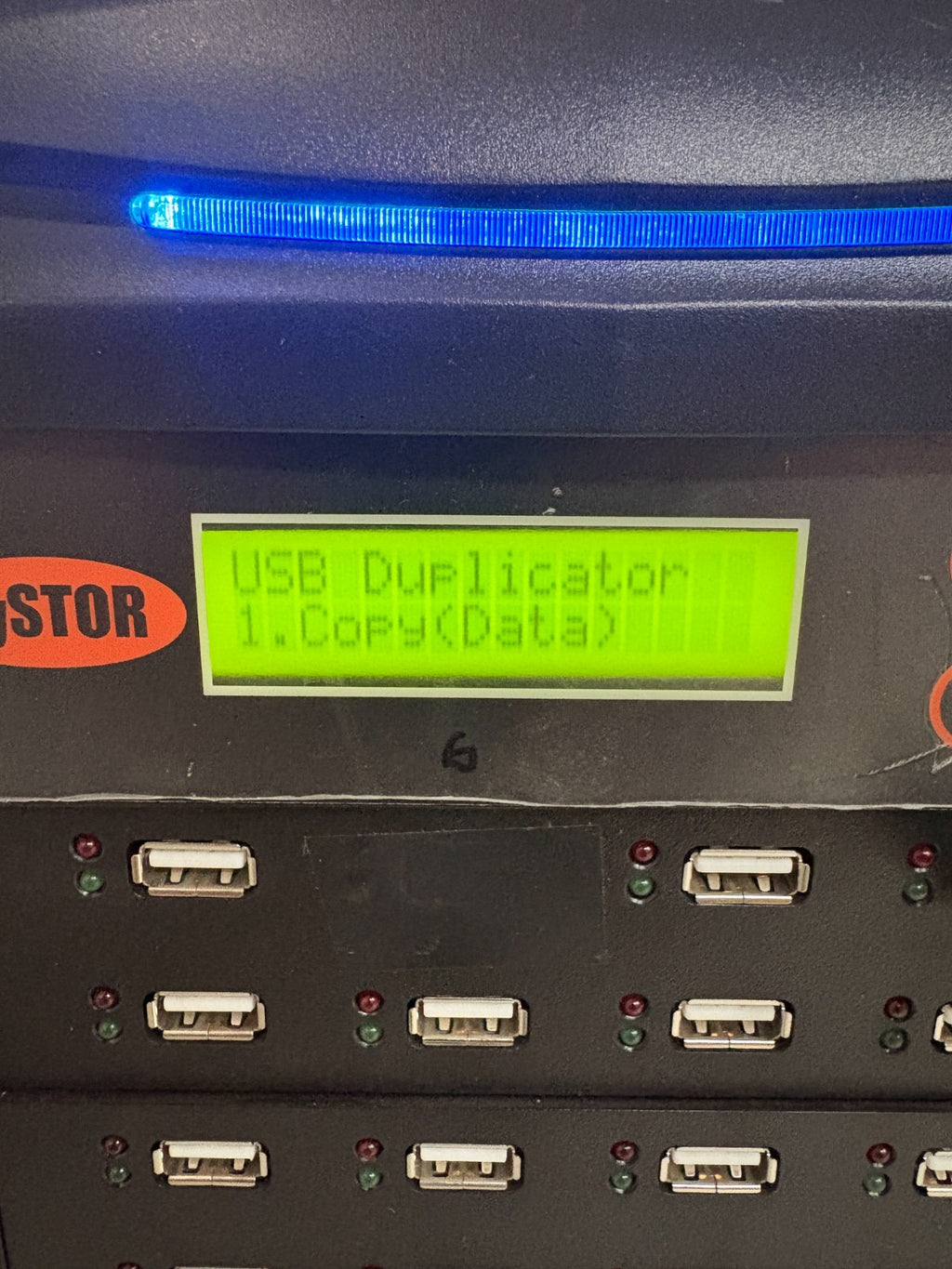 SYSTOR 1 TO 16 USB 3.0/3.1 DUPLICATOR & SANITIZER1