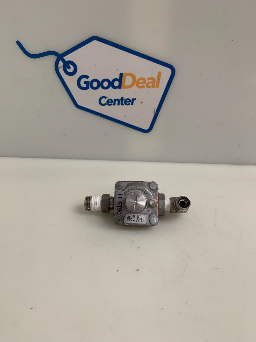 MAXITROL GAS PRESSURE REGULATOR 1/8 RV12LT