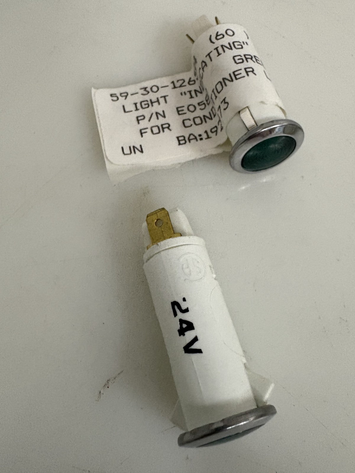 LOT OF 3 LIEBERT LIGHT INDICATOR GREEN E0580