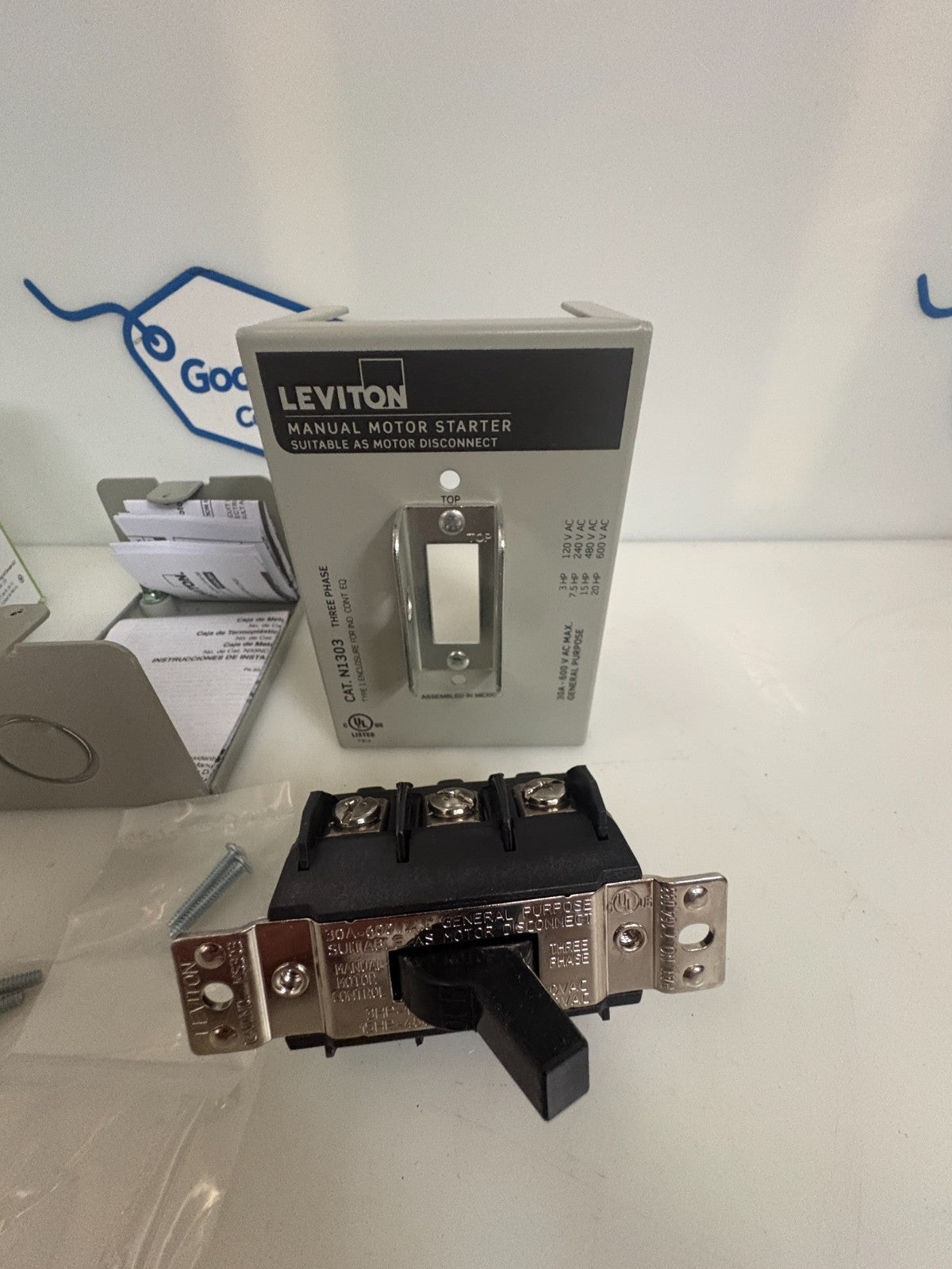 LEVITON MANUAL MOTOR STARTER N1303