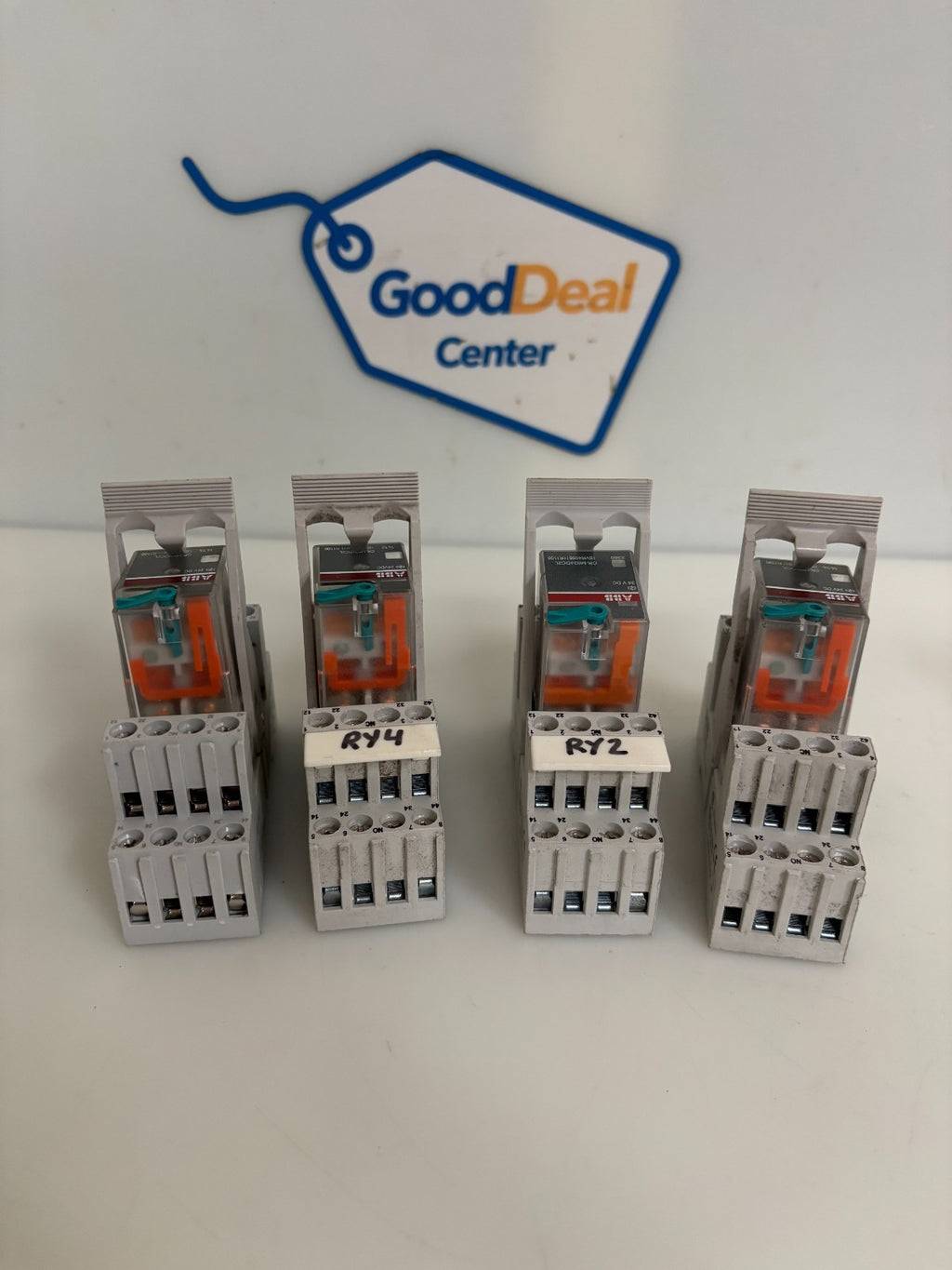 LOT OF 4 ABB RELAY MODULE CR-M024DC2L W/ABB CR-M4SS AND CR-P/M 220