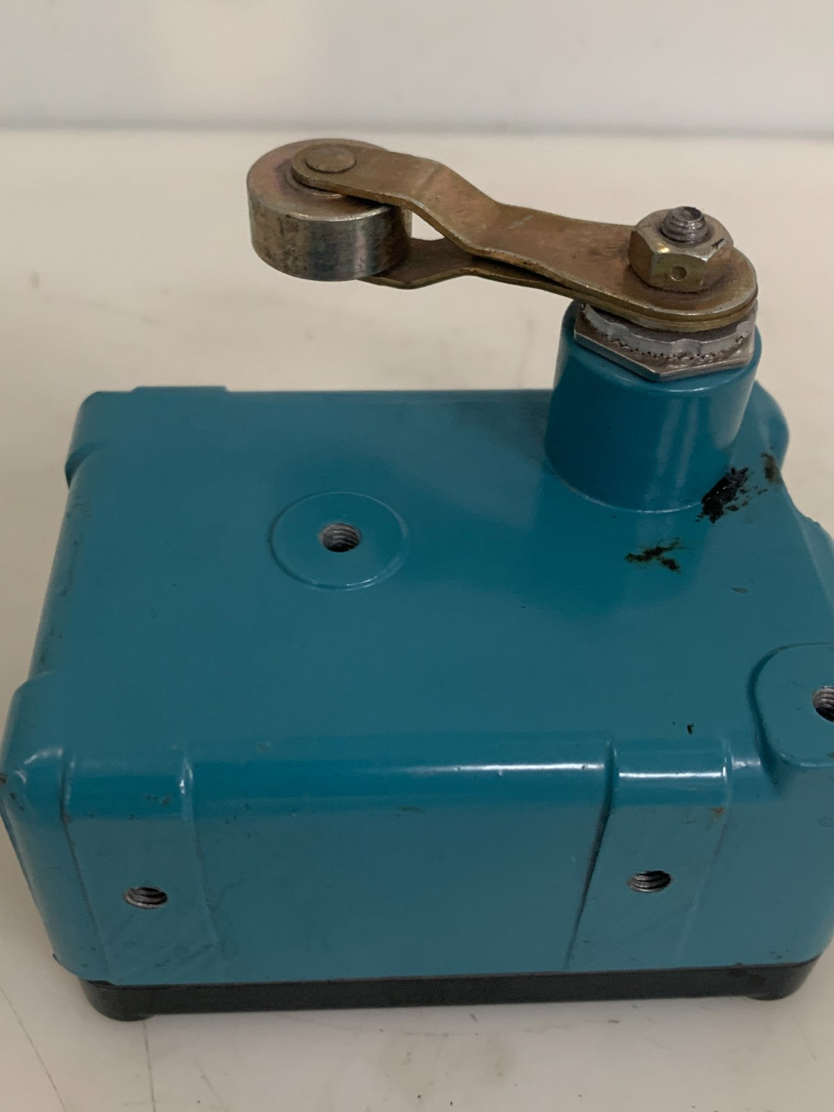 MICRO SWITCH SPLASH PROOF SWITCH OP-AR141