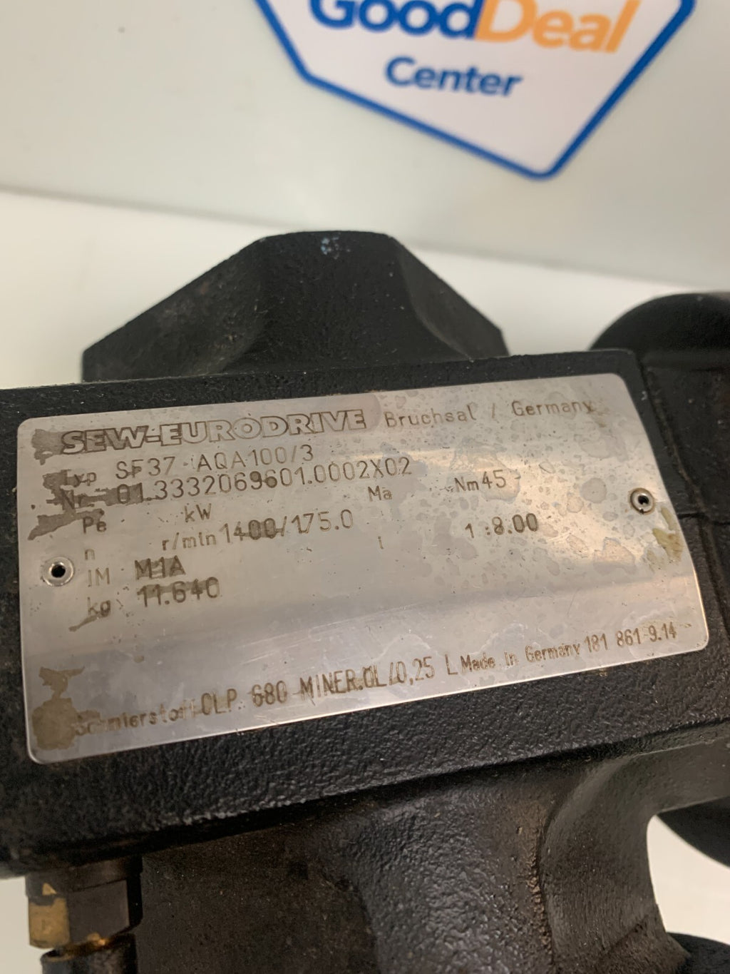 SEW-EURODRIVE SF37 AQA100/3 Gearmotor
