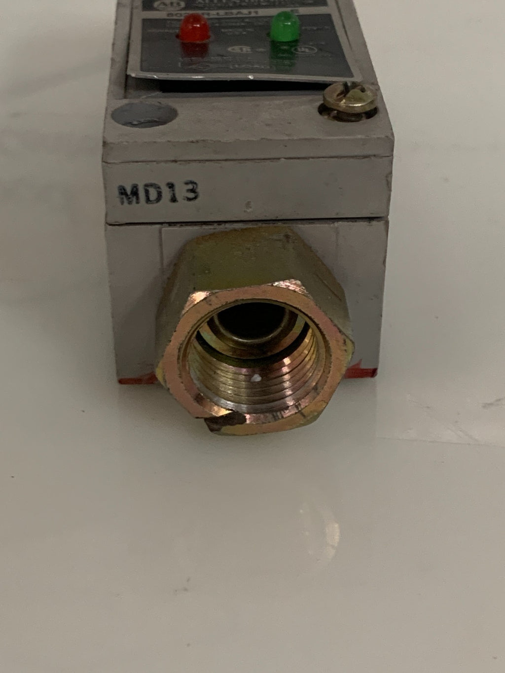 ALLEN BRADLEY PROXIMITY SWITCH #802PR-LBAJ1 SER E2