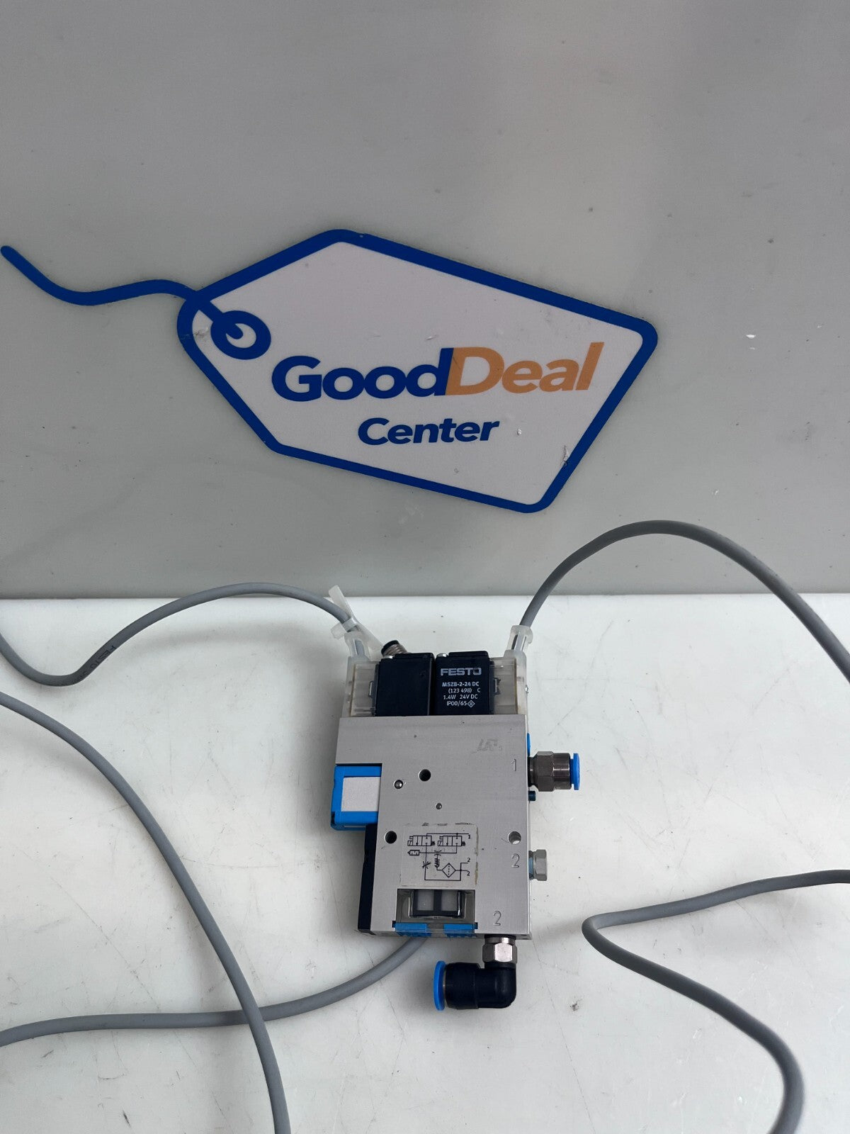 FESTO VADMI-45 Vacuum Generator 162506 w/FESTO 123498 & Cable