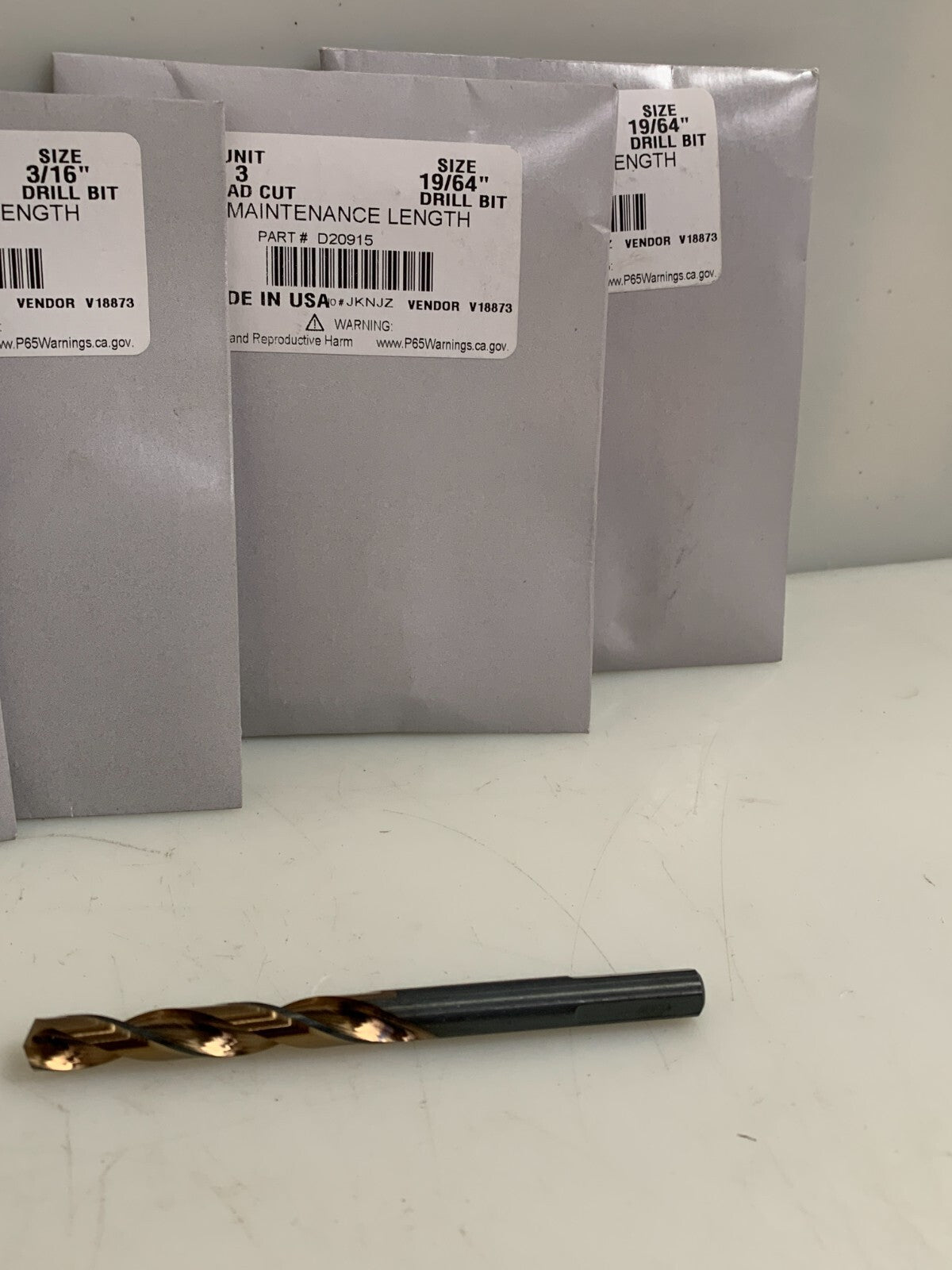 MIX LOT QUAD CUT DRILL BIT D 20915 19/64" 2 PAK OF 3 D20908 3/16" 2 PAK OF 3