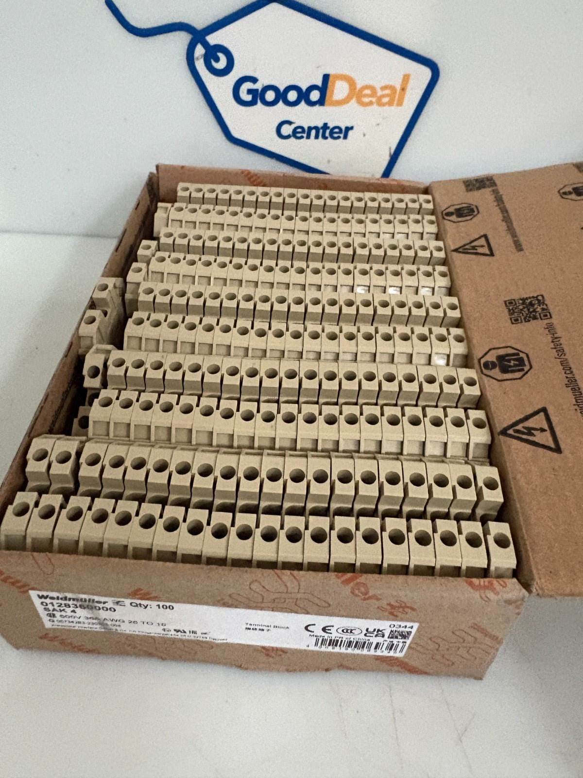 LOT OF 96 WEIDMULLER TERMINAL BLOCK SAK 4 0128360000 SAK 42