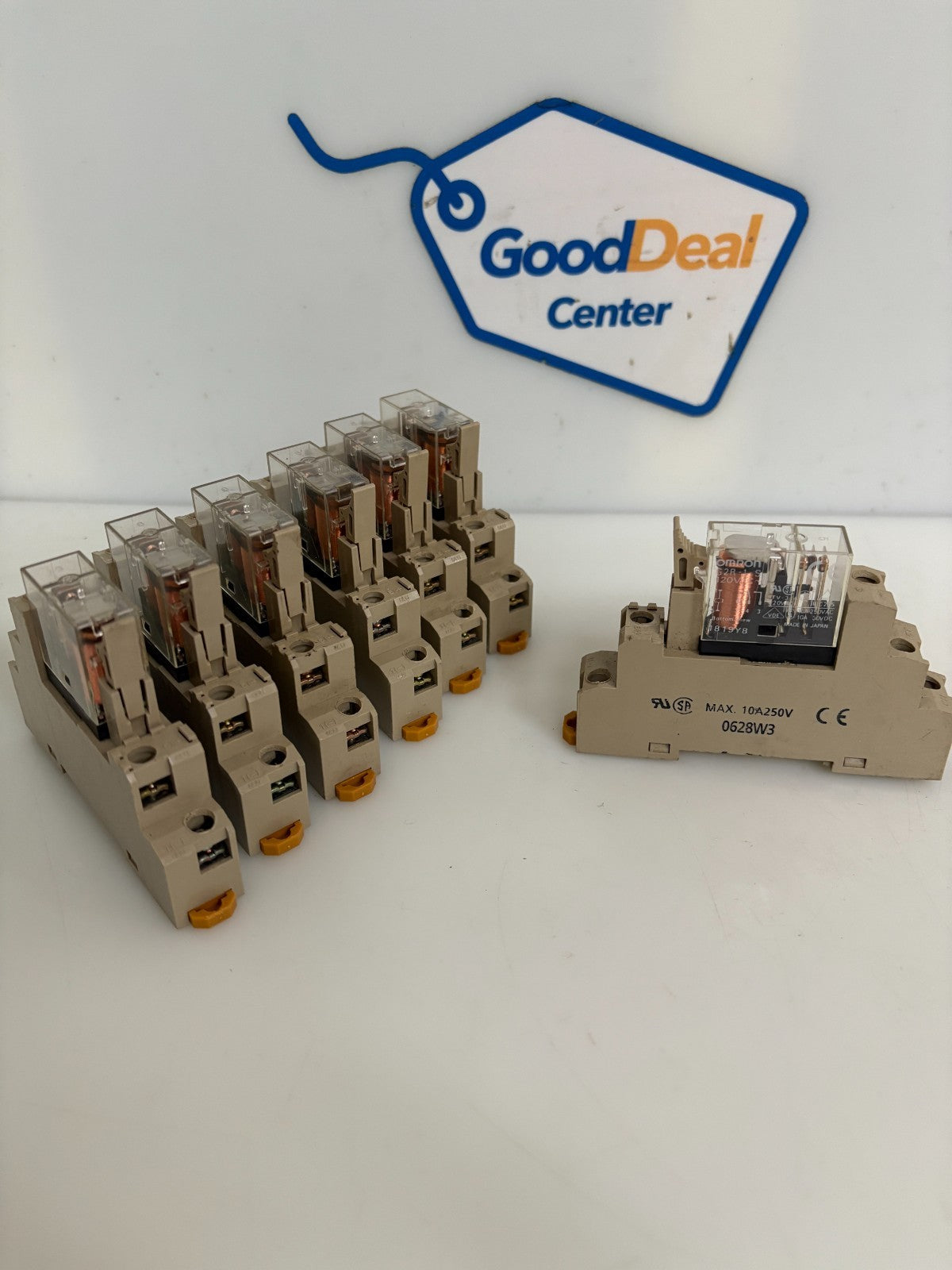 LOT OF 7 OMRON RELAY 62R-1-S ON BASE 0628W3