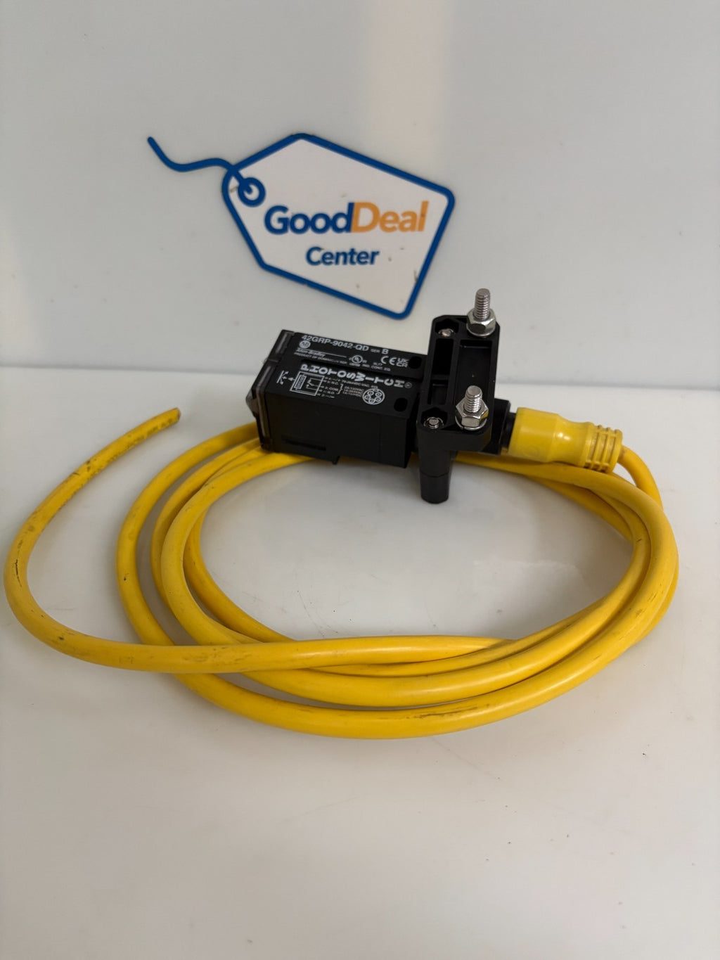 ALLEN BRADLEY PHOTOSWITCH 42 GRP-9042-QD SER B W/ADJUSTABLE SUPPORT AND CABLE