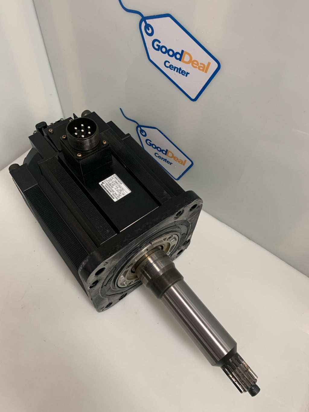 Yaskawa SGMRS-37A2A-YR11 Servo Motor w/ Encoder