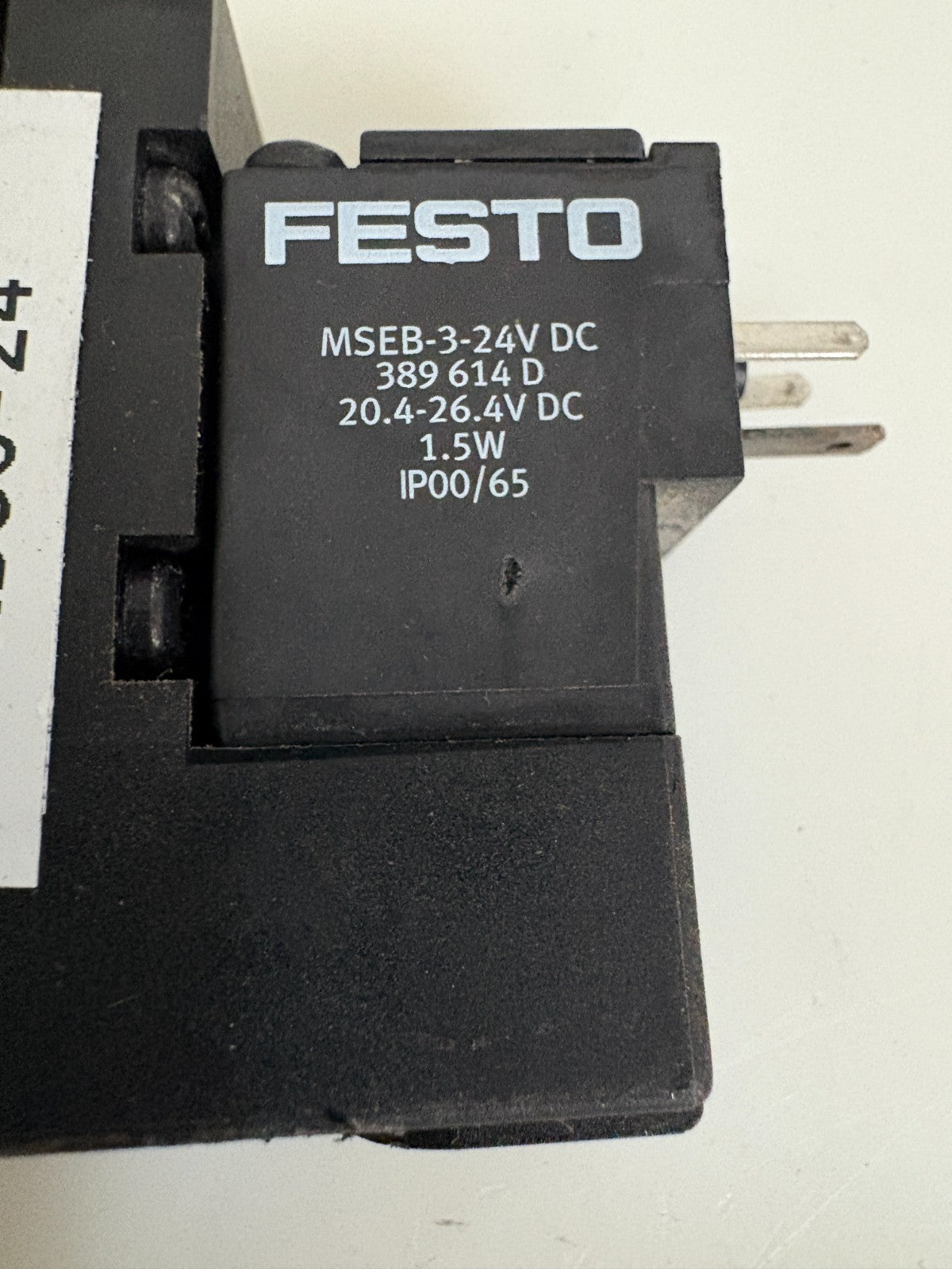 FESTO PNEUMATIC SOLENOID VALVE CPE18-M1H-5J-1/4 1631433