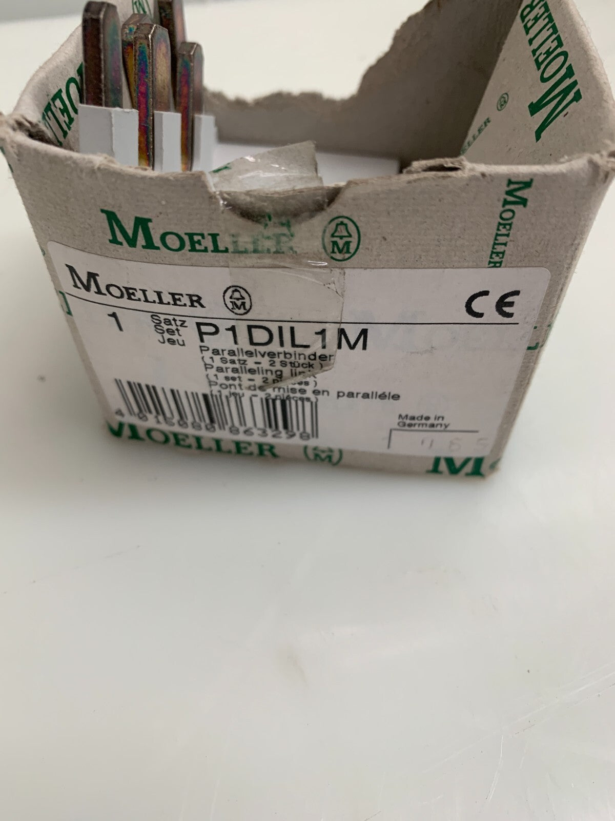 EATON CORPORATION / MOELLER  Paralleling Link  P1DIL1M  (Lot of 2)2