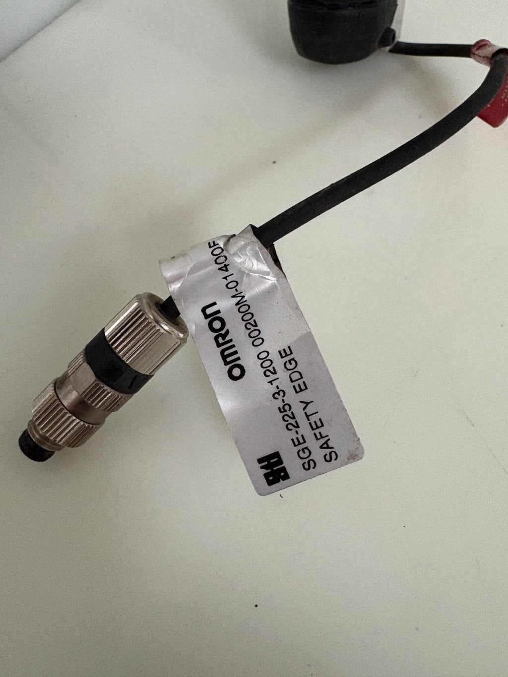 SCIENTIFIC TECHNOLOGIES INC SAFETY EDGE OMRON SGE 225 47" #26410