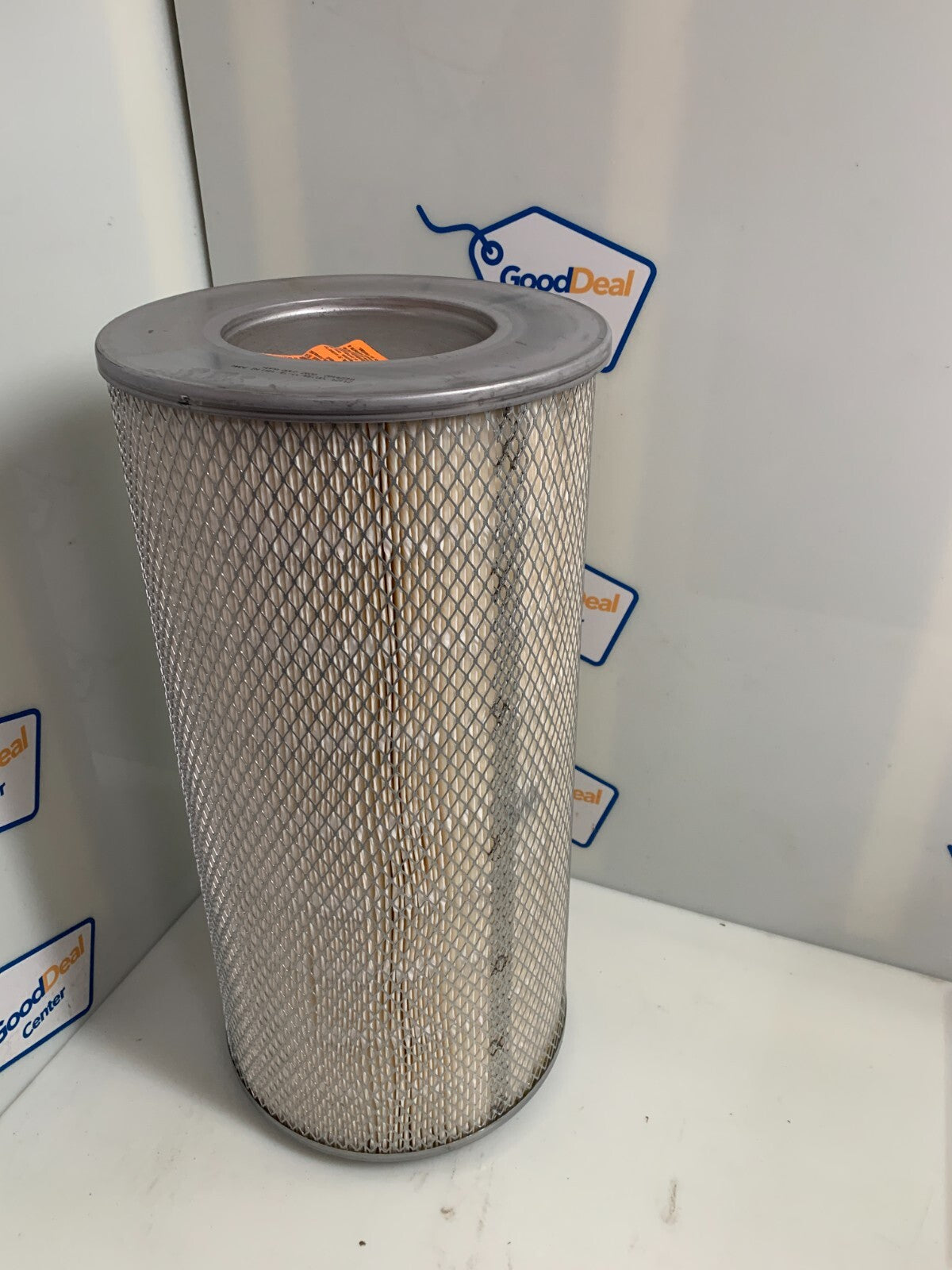 Napa 2608 Gold Air Filter New in box