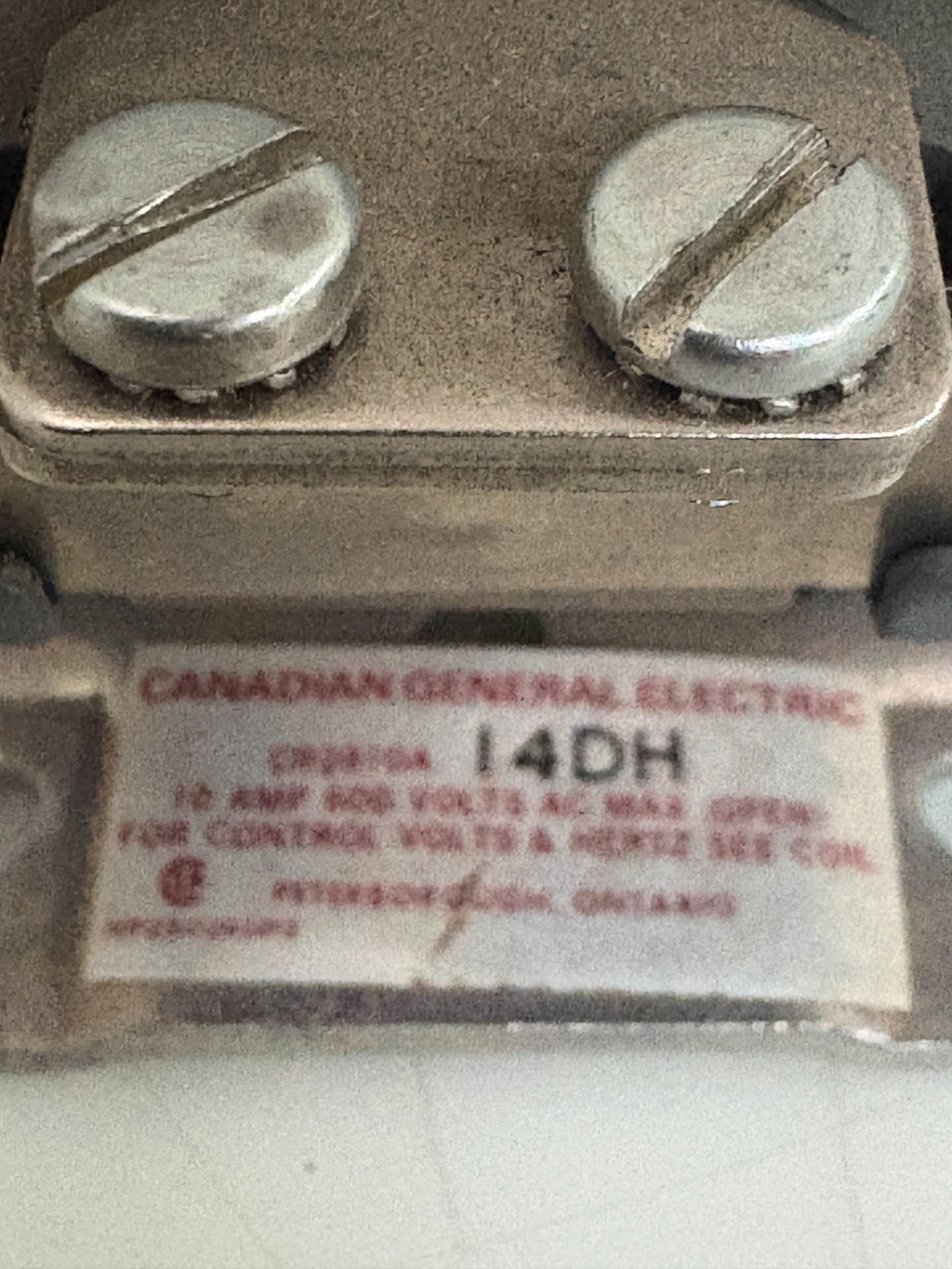 GENERAL ELECTRIC MACHINE TOOL RELAY CR2810A 14DH2