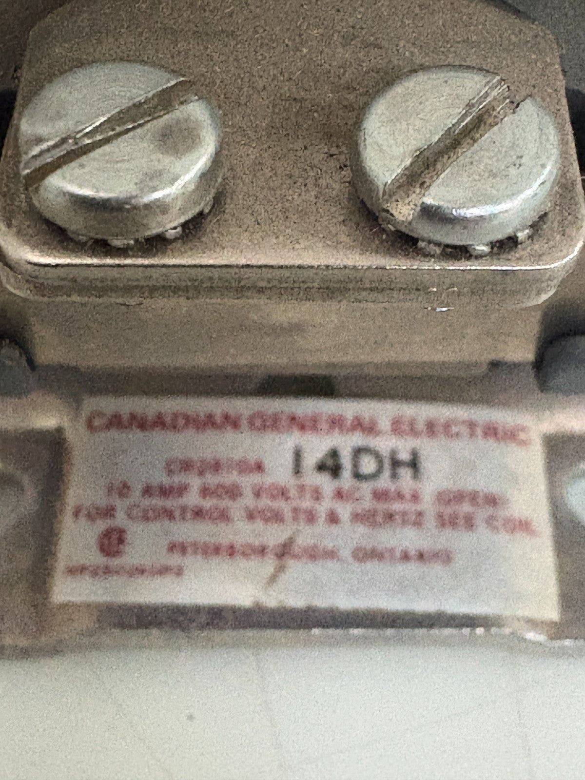 GENERAL ELECTRIC MACHINE TOOL RELAY CR2810A 14DH2