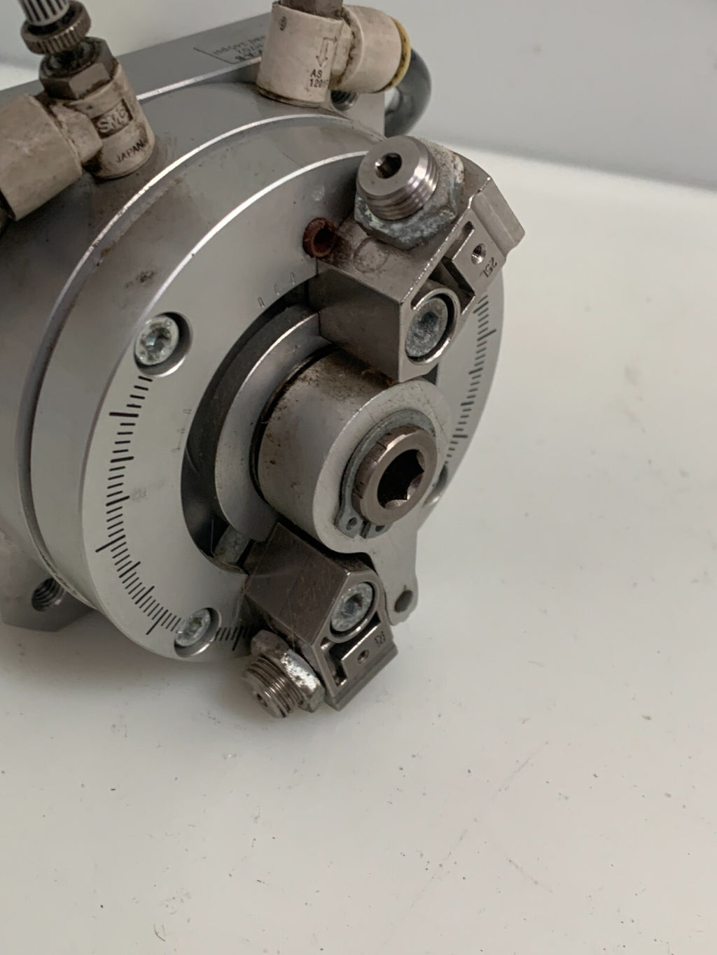 FESTO  DSM-25-270-P-A-B Semi Rotary Drive  5475783