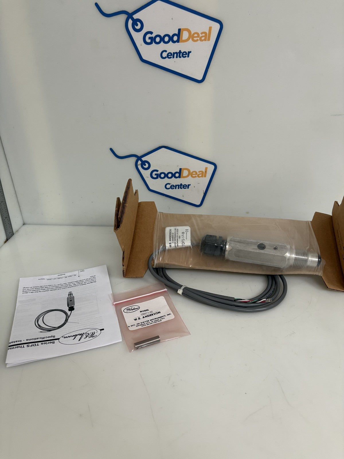 DWYER THERMAL DISPERSION FLOW SWITCH TDFS2-1-P-06