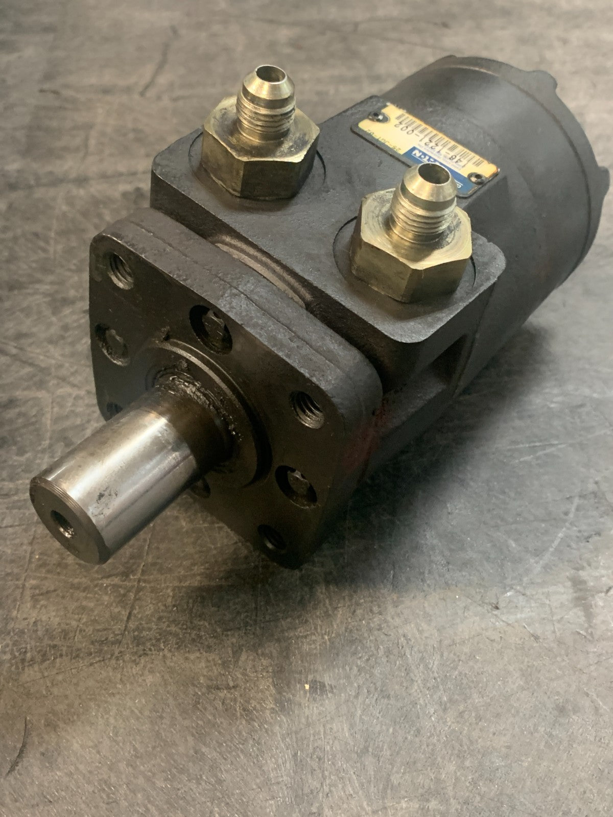 CHAR-LYNN EATON HYDRAULIC MOTOR 146-1221-0021