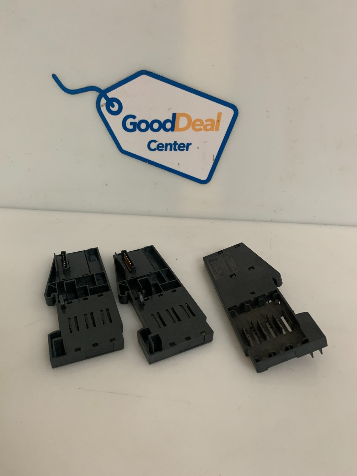 LOT OF 3 SIEMENS TERMINATION MODULE 6 ES7193-4JA00-0AA0