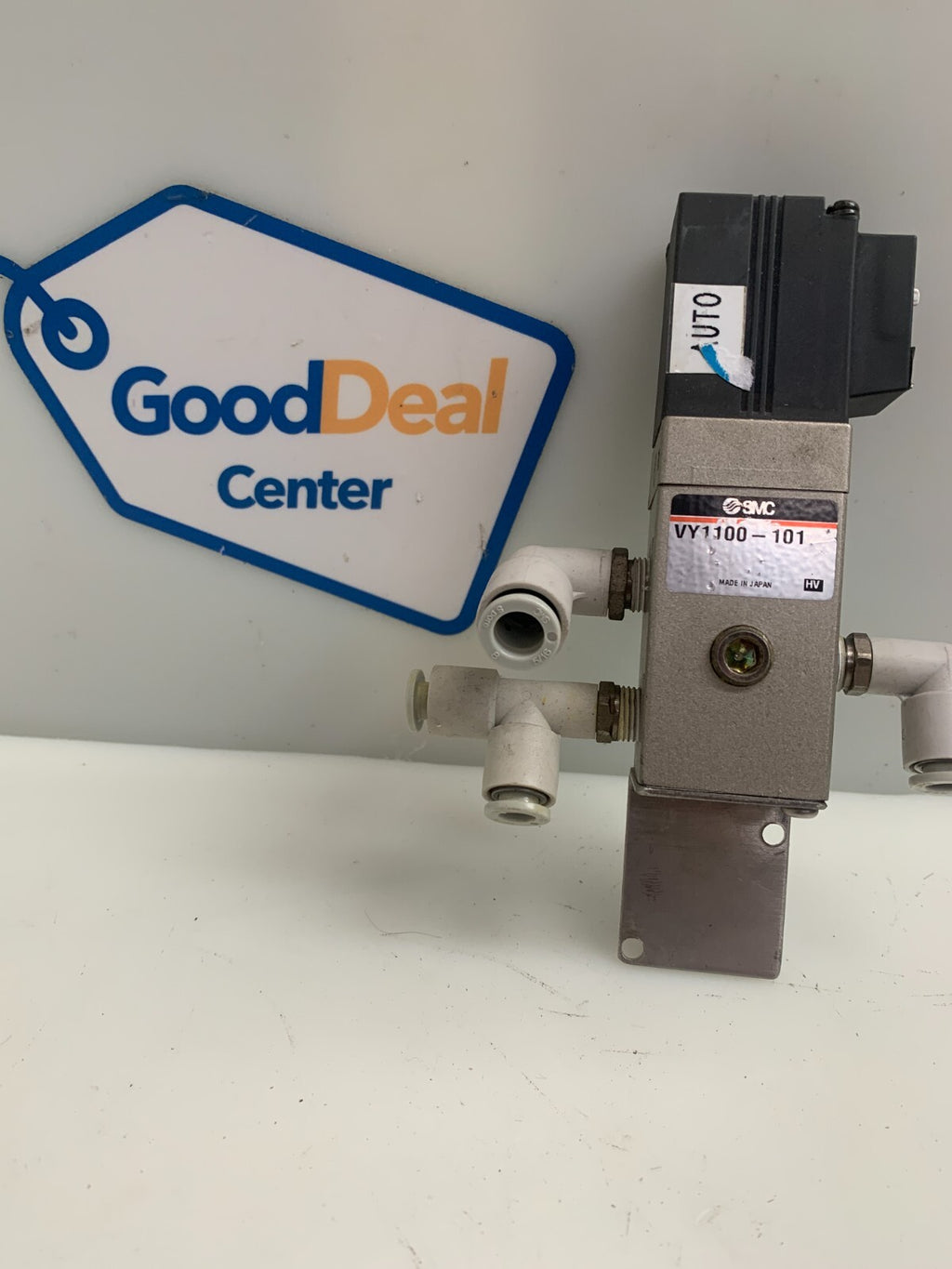 SMC   Solenoid Valve   VY1100-101