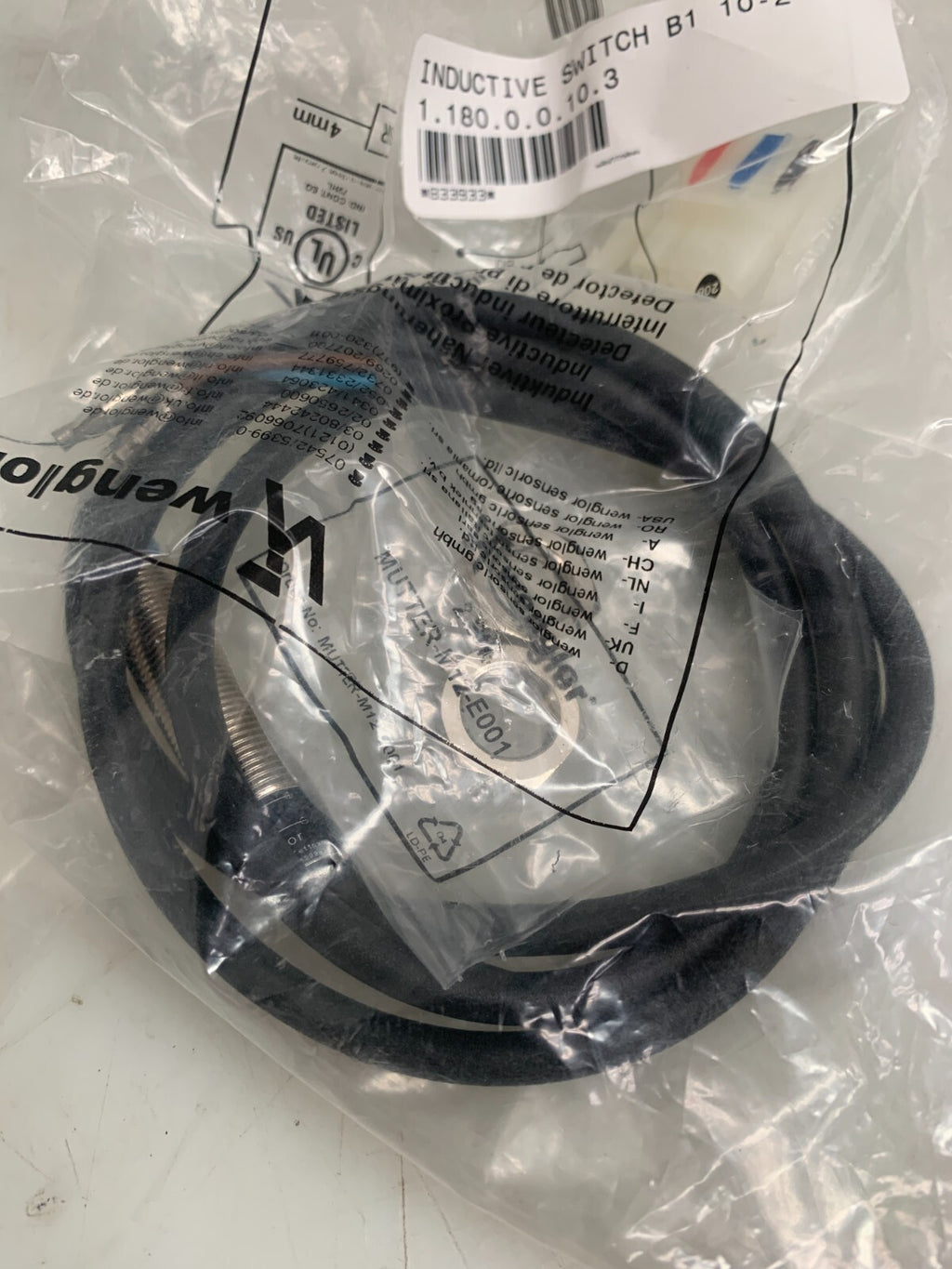 WENGLOR Inductive Switch  1.180.0.0.10.32