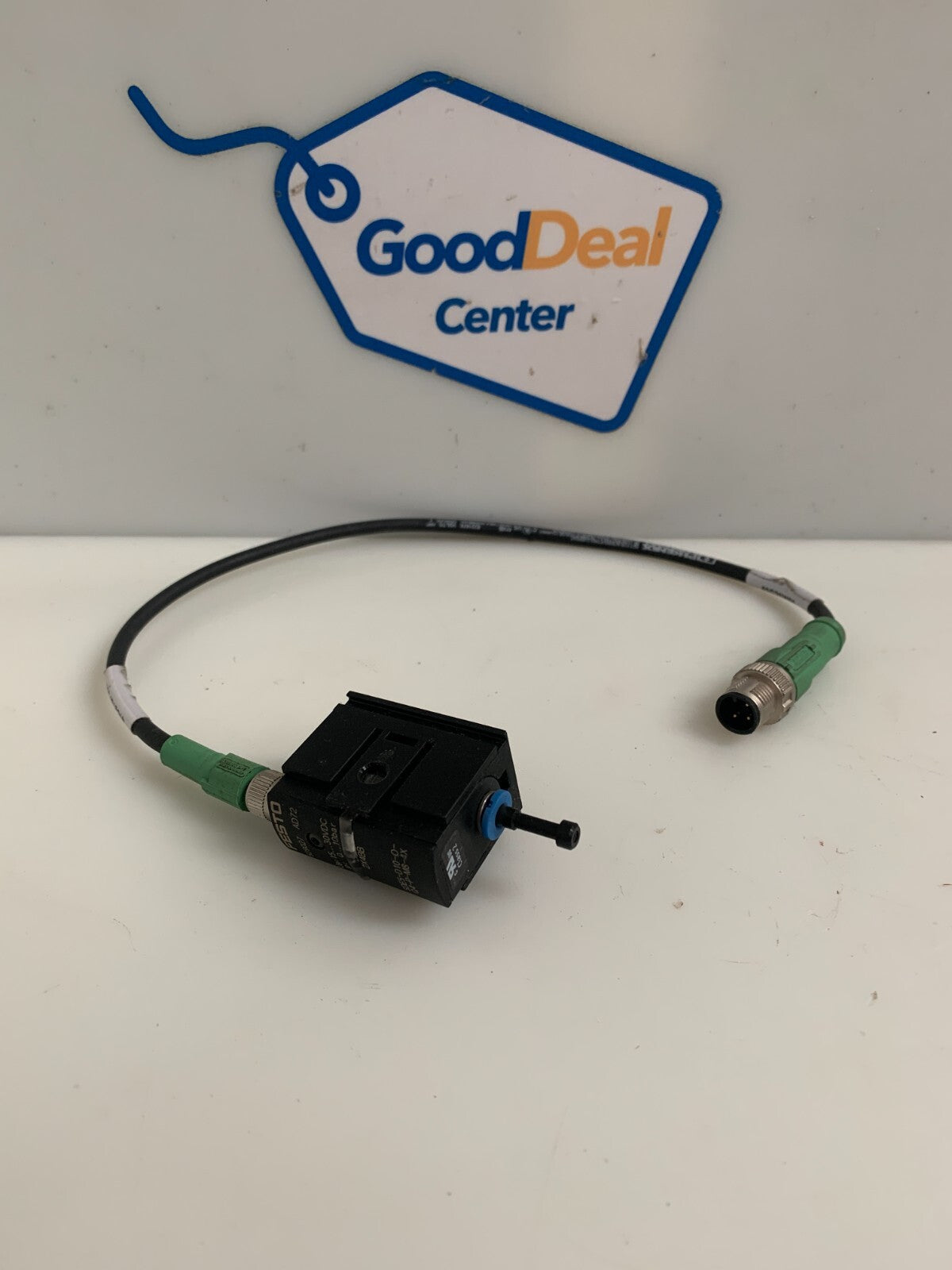 FESTO  SDE5-V1-O1-Q4-P-M8  Pressure Switch  5290270