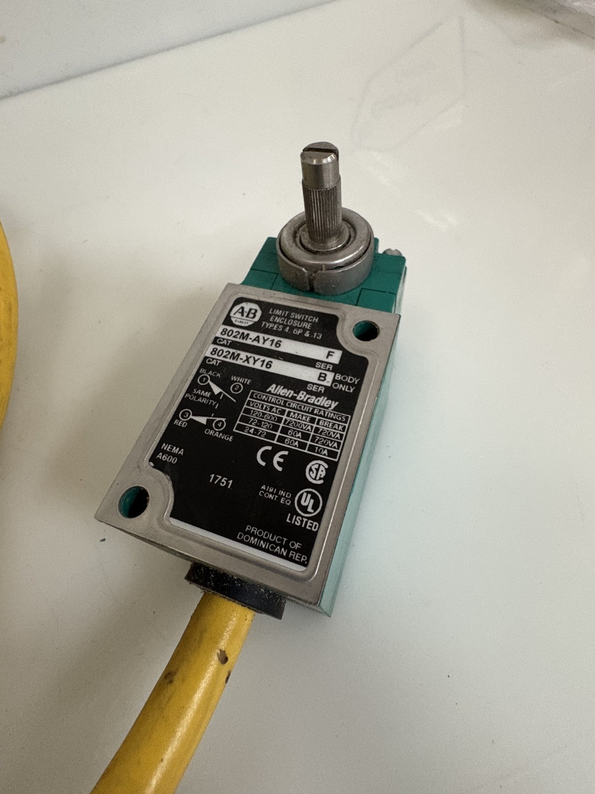 ALLEN BRADLEY 16' CABLE PREWIRED LIMIT SWITCH 802M-AY16