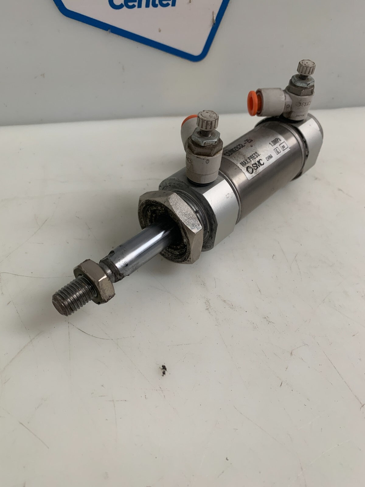 SMC DOUBLE ACTING SINGLE ROD PNEUMATIC CYLINDER CDM2B32-252