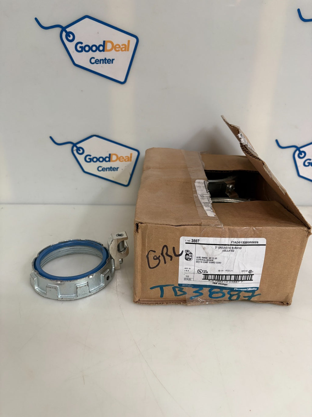 ABB THOMAS & BETTS 3" GROUNDING BUSHING INSULATED #3887 10 IN BOX0