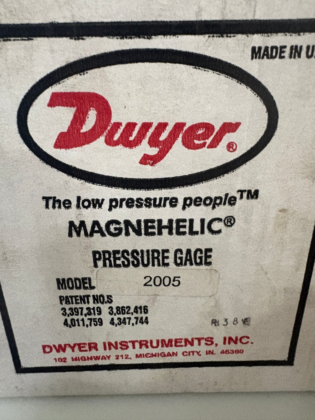 DWYER MAGNEHELIC PRESSURE GAGE 20052