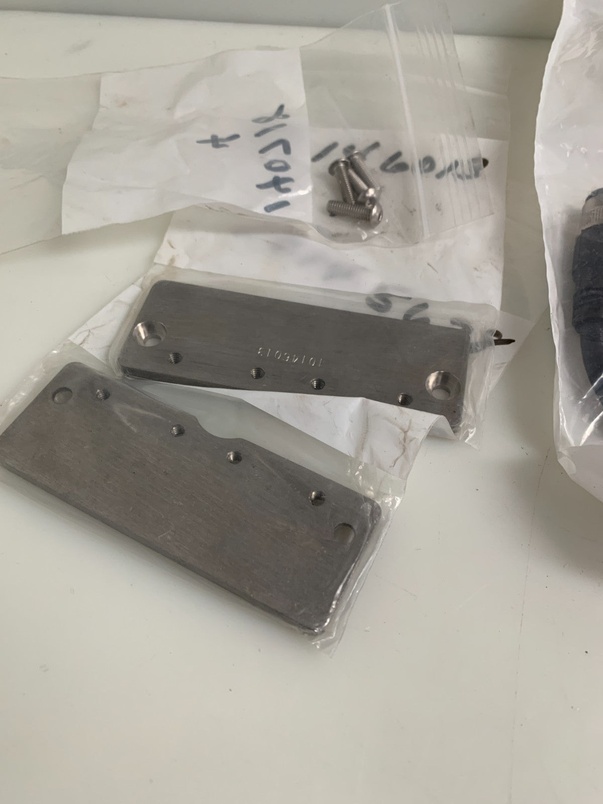 ALLEN BRADLEY   Guardmaster  Non Contact Switch  440N-Z21W1PH